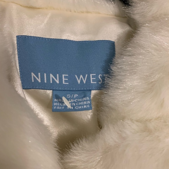 Like New Nine West Furry Coat Size S/P - Picture 6 of 8